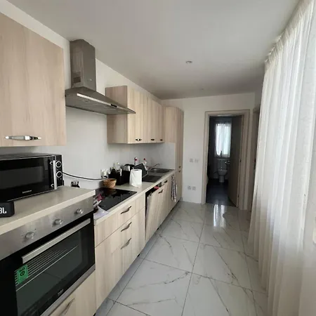 Jasmine Court Penthouse アパート Tal-Ħriereb